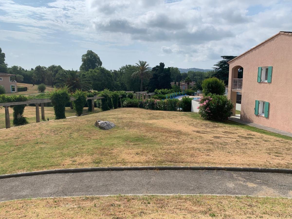 Appartement Grimaud Bord De Mer Exteriör bild